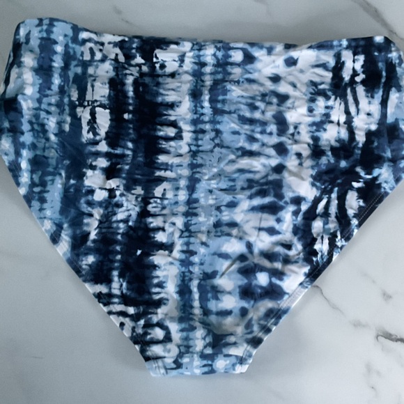 TIME AND TRU NWT SWIMSUIT BOTTOMS TIE DYED SZ 1X - Picture 2 of 5